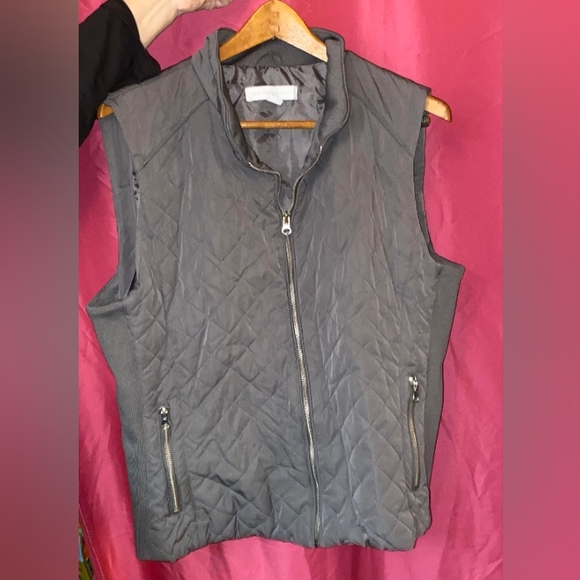 Vest - Picture 2 of 2